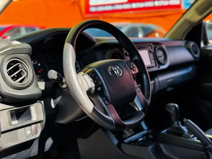2019 Toyota TACOMA SR5 EXTRA CAB 4X4 — 7