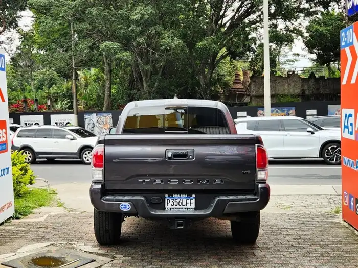 2021 Toyota TACOMA TRD OFF ROAD DOUBLE CAB 4X4 — 5