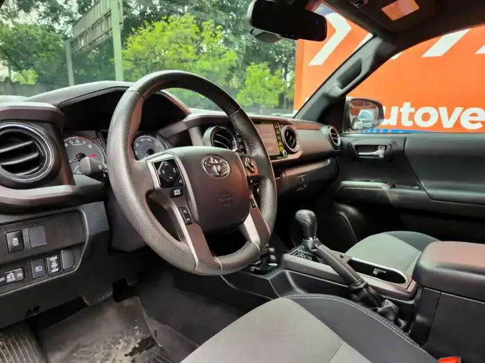 2021 Toyota TACOMA TRD OFF ROAD DOUBLE CAB 4X4 — 7