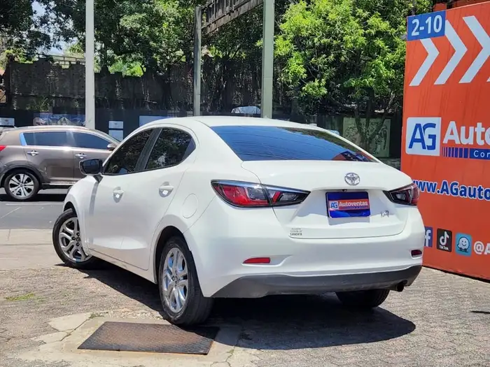 2018 Toyota YARIS iA — 6