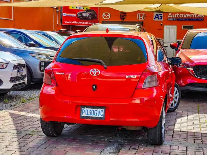 2007 Toyota Yaris — 6
