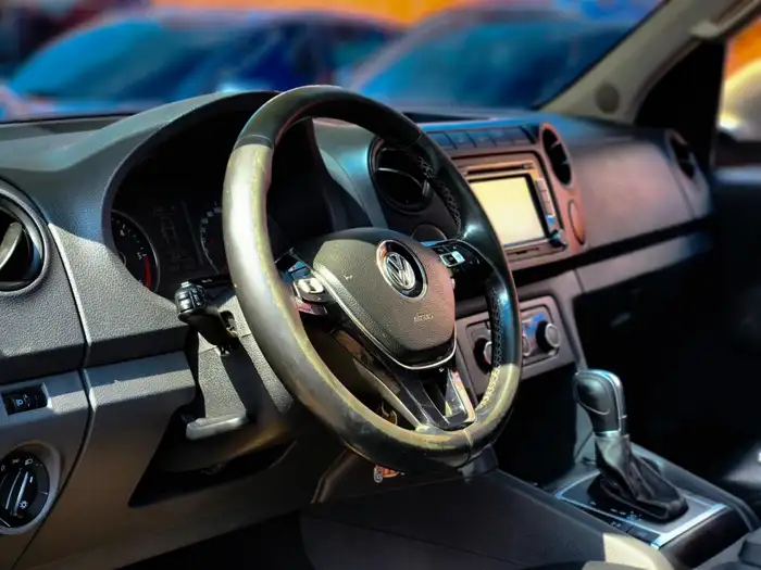 2017 Volkswagen AMAROK 4MOTION AUTOMÁTICO DE AGENCIA — 7