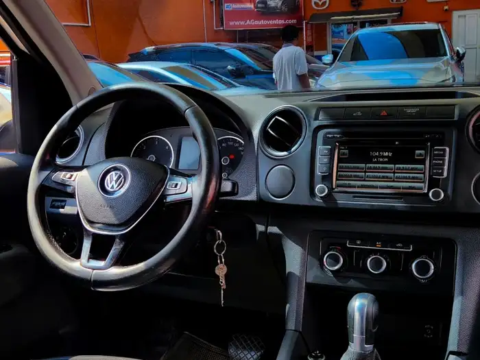 2017 Volkswagen AMAROK 4MOTION AUTOMÁTICO DE AGENCIA — 10