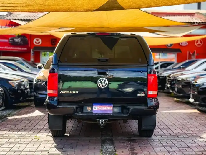 2017 Volkswagen AMAROK 4MOTION MECÁNICO DE AGENCIA — 5