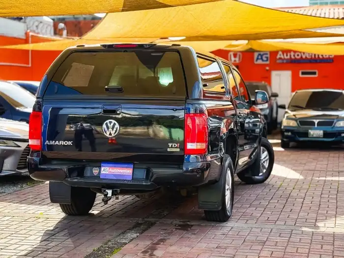 2017 Volkswagen AMAROK 4MOTION MECÁNICO DE AGENCIA — 6