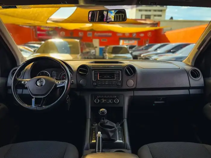 2017 Volkswagen AMAROK 4MOTION MECÁNICO DE AGENCIA — 8