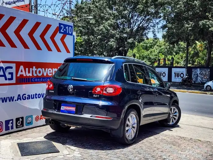 2011 Volkswagen TIGUAN S 2WD — 4