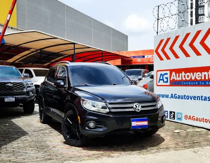 2013 Volkswagen TIGUAN S FWD — 3