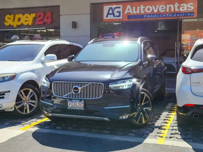 2019 Volvo XC90 T6 DE AGENCIA — 2