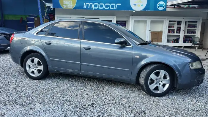 2003 Audi A4 2003 AGENCIA — 2