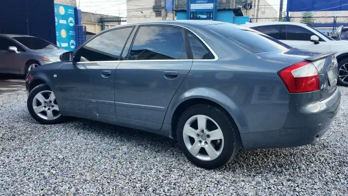 2003 Audi A4 2003 AGENCIA — 5