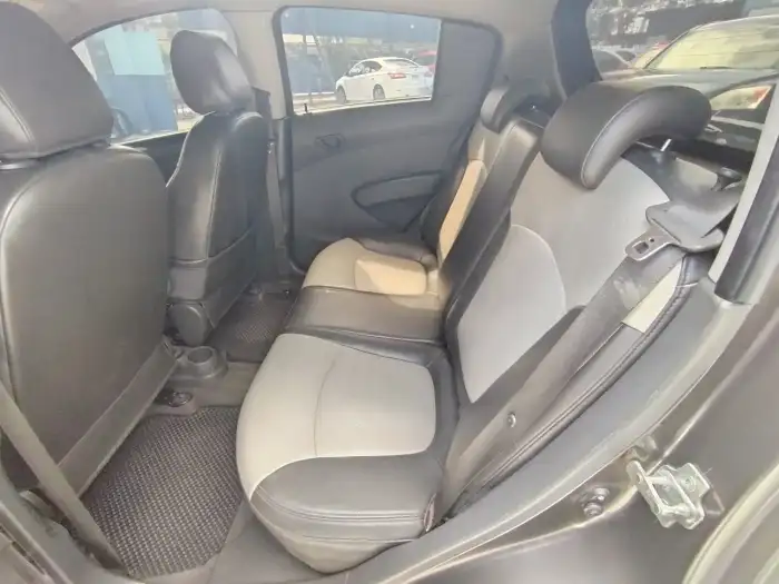 2010 Chevrolet Spark — 6