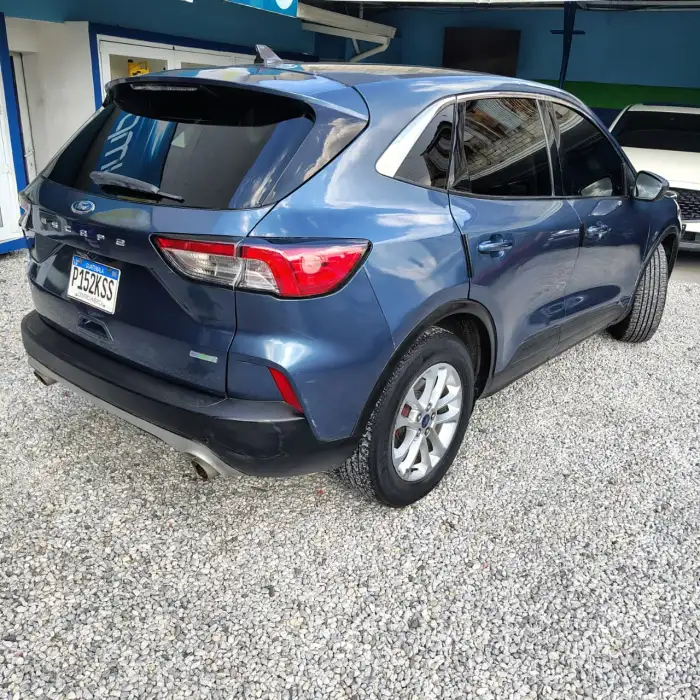 2020 Ford Escape — 4