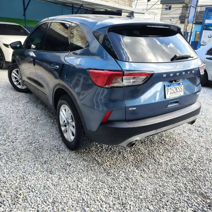 2020 Ford Escape — 5