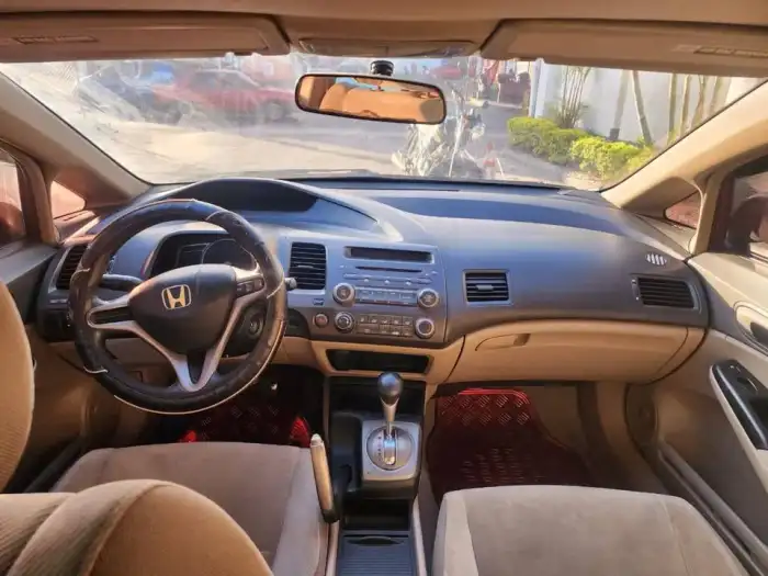 2009 Honda Civic — 7