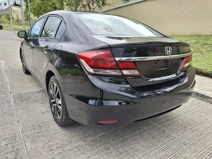 2013 Honda Civic — 4