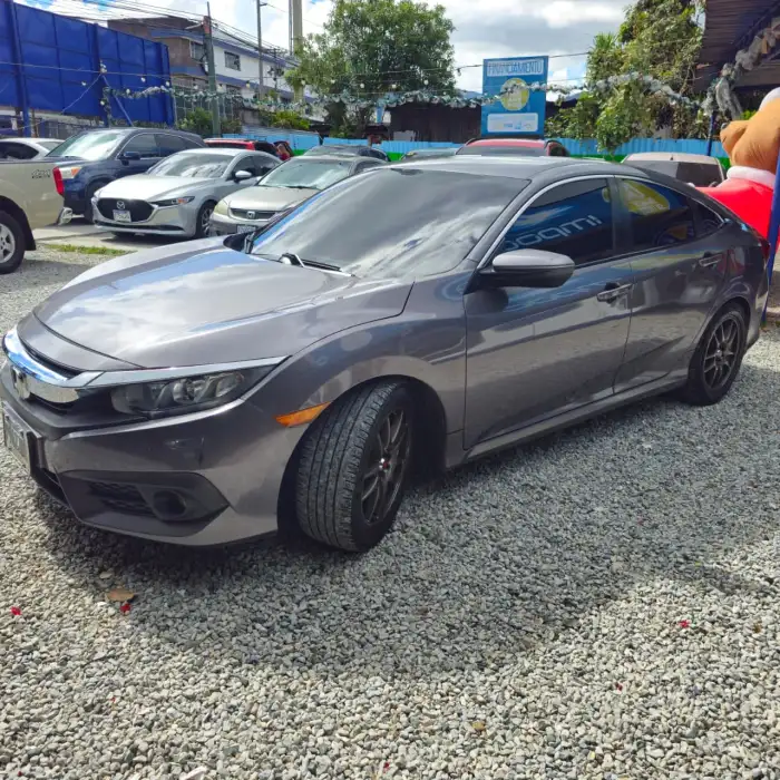 2018 Honda Civic — 4