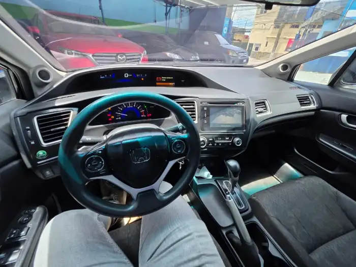 2015 Honda CIVIC SE M — 10