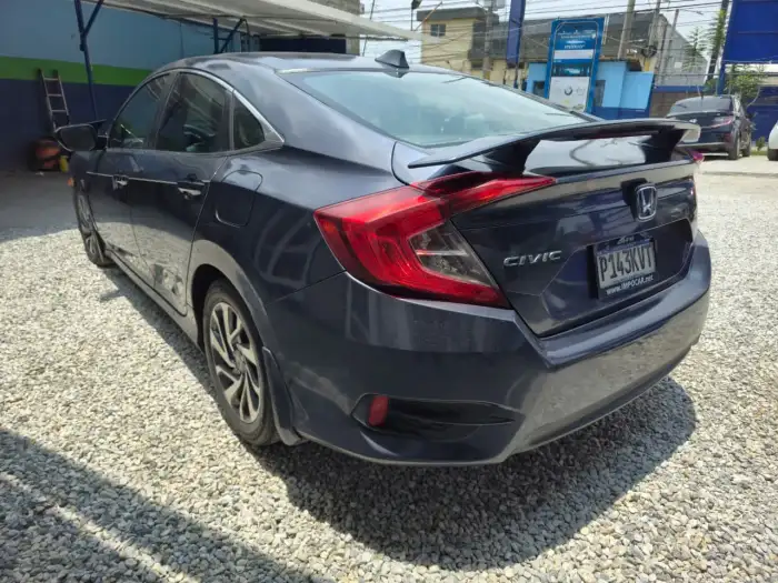 2017 Honda CIVIC XL — 4