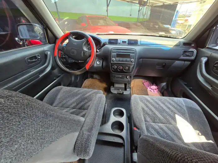 2001 Honda CR-V 4X2 — 5