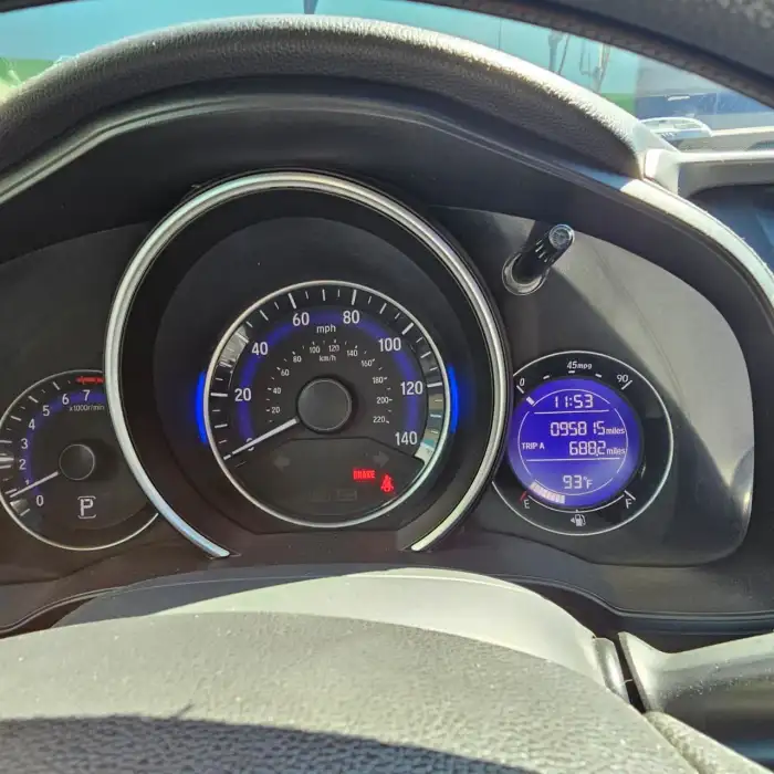 2015 Honda FIT SPORT — 12