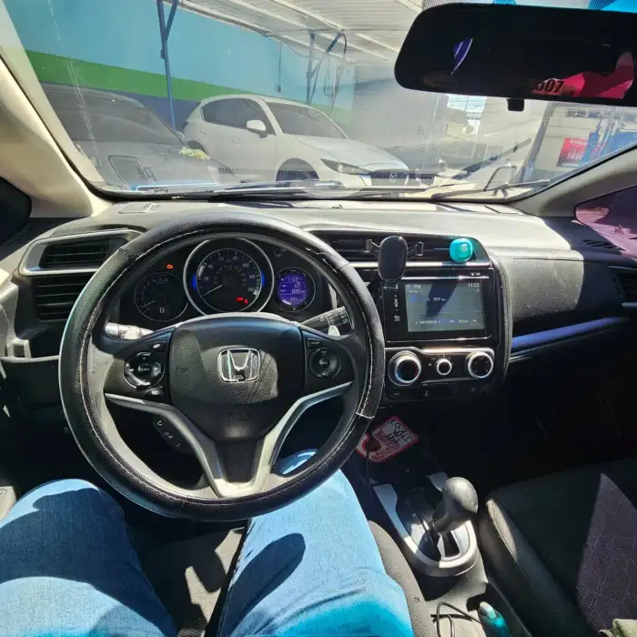 2015 Honda FIT SPORT — 9