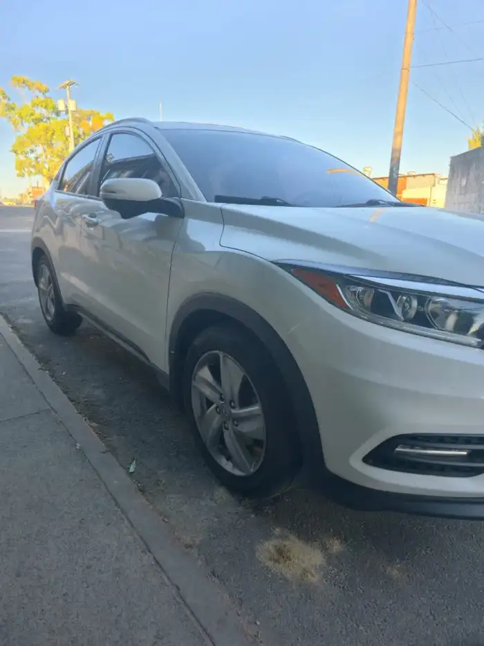 2020 Honda HRV 2020 MOTOR 18 — 3