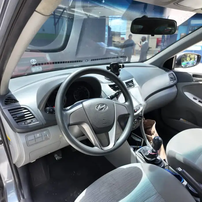 2016 Hyundai ACCENT 2016 ECONMICO Y CONFIABLE MECANICO — 6