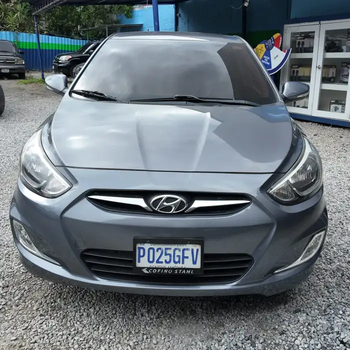 2017 Hyundai ACCENT 2017 DE AGENCIA — 2