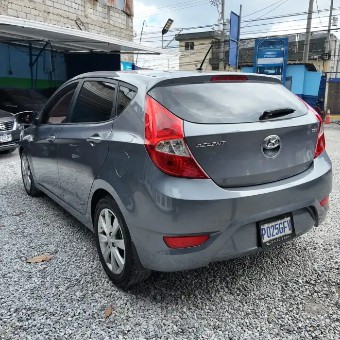 2017 Hyundai ACCENT 2017 DE AGENCIA — 4