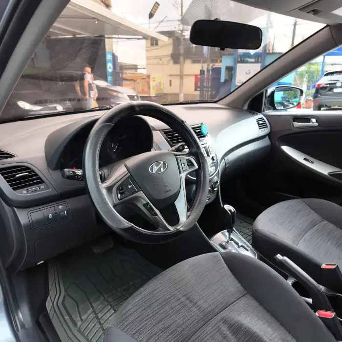 2017 Hyundai ACCENT 2017 DE AGENCIA — 8