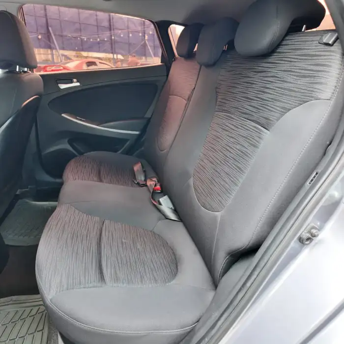 2017 Hyundai ACCENT 2017 DE AGENCIA — 9