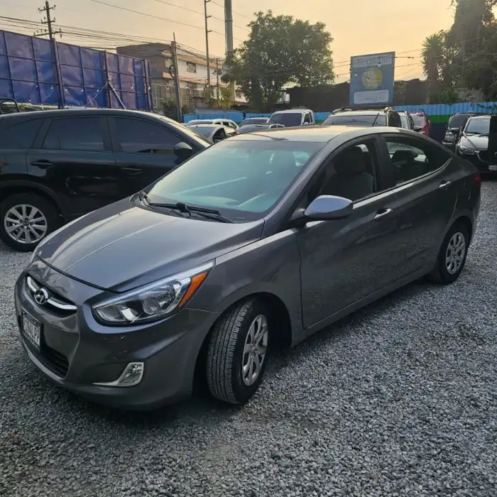 2017 Hyundai Accent — 3