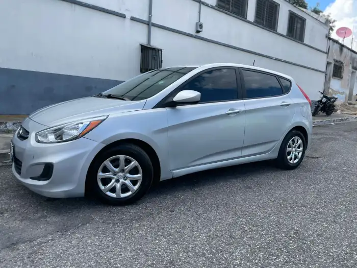 2015 Hyundai HYUDAI ACCEN GS 2015 AUTOMATICO MOTOR 16 — 3
