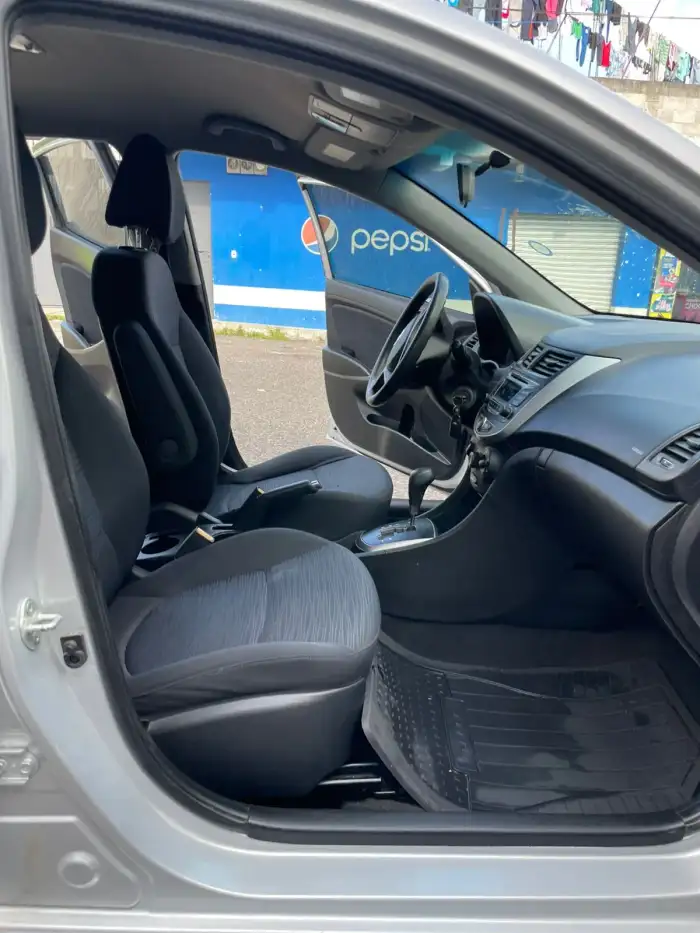 2015 Hyundai HYUDAI ACCEN GS 2015 AUTOMATICO MOTOR 16 — 9