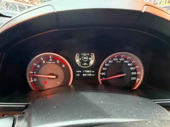 2019 Isuzu D MAX — 8