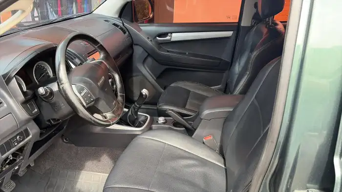 2019 Isuzu D MAX — 10