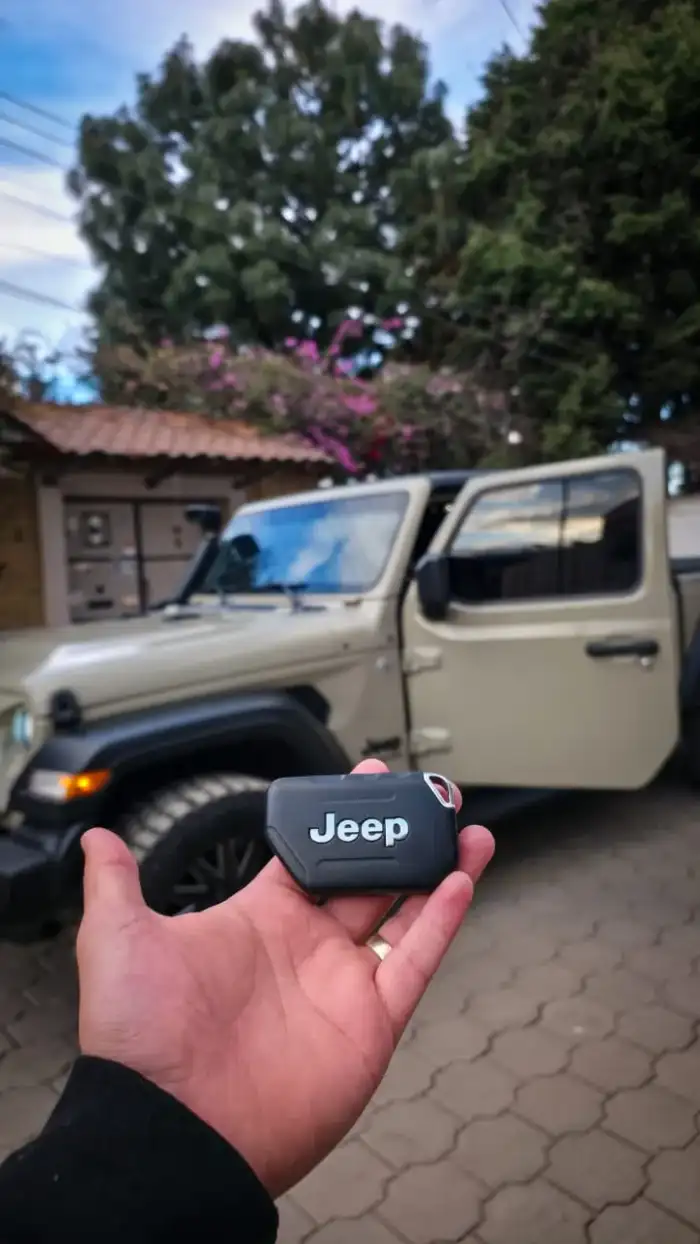 2020 Jeep GLADIATOR SPORT 2020 Pickup 42154 real potencia y presencia — 3