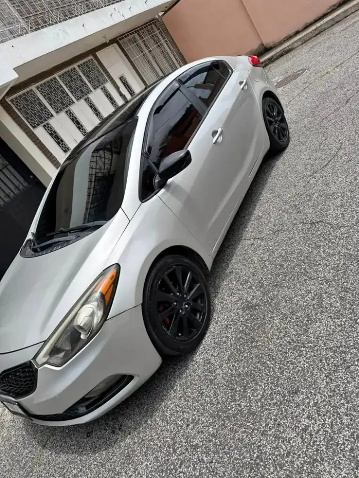 2016 Kia Forte — 3