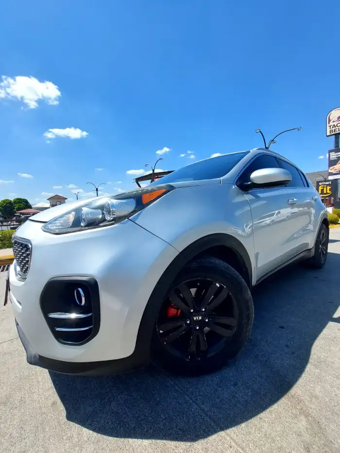2017 Kia Sportage FE FWD — 3