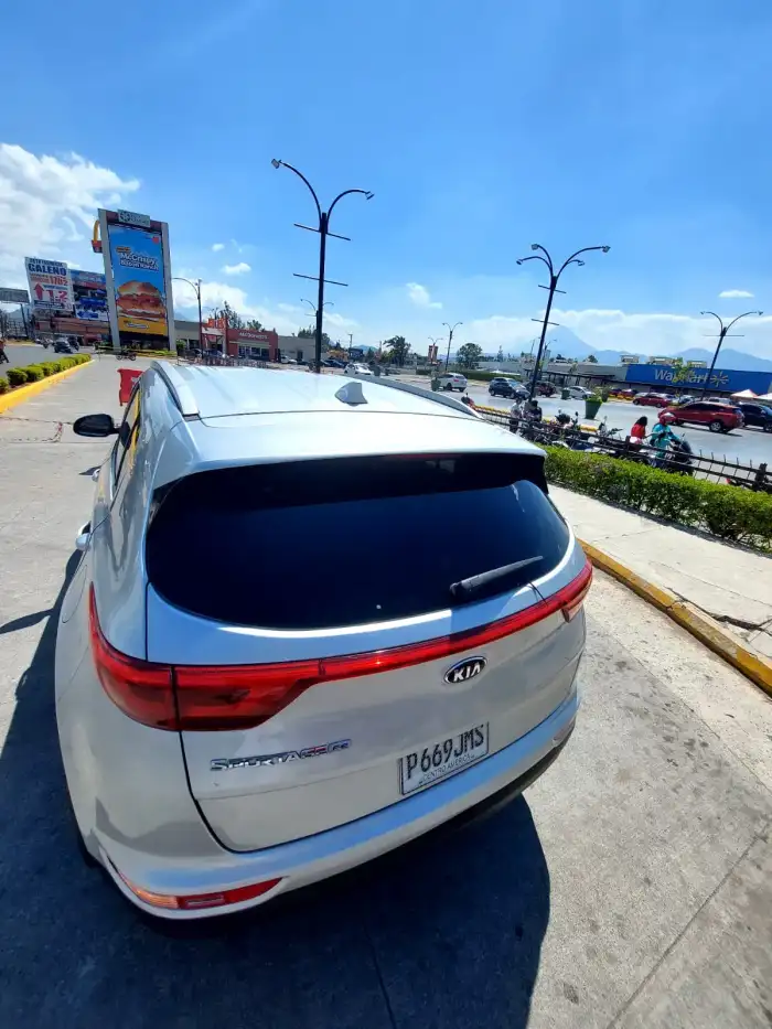 2017 Kia Sportage FE FWD — 8