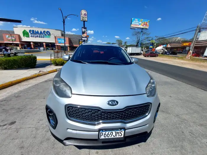 2017 Kia Sportage FE FWD — 10