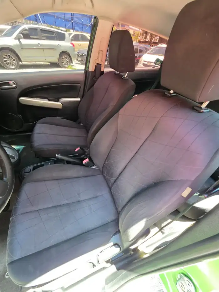 2012 Mazda 2 2012 AUTOMTICO — 12