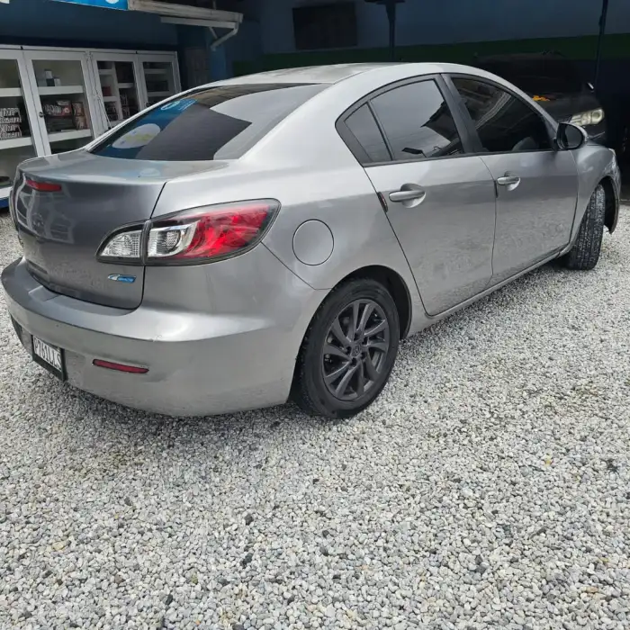 2012 Mazda 3 — 6