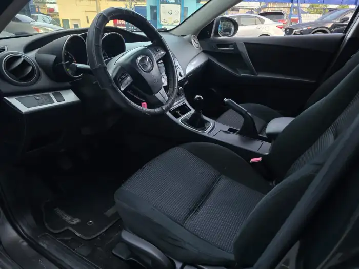 2013 Mazda 3 i 2013 MECNICO — 5