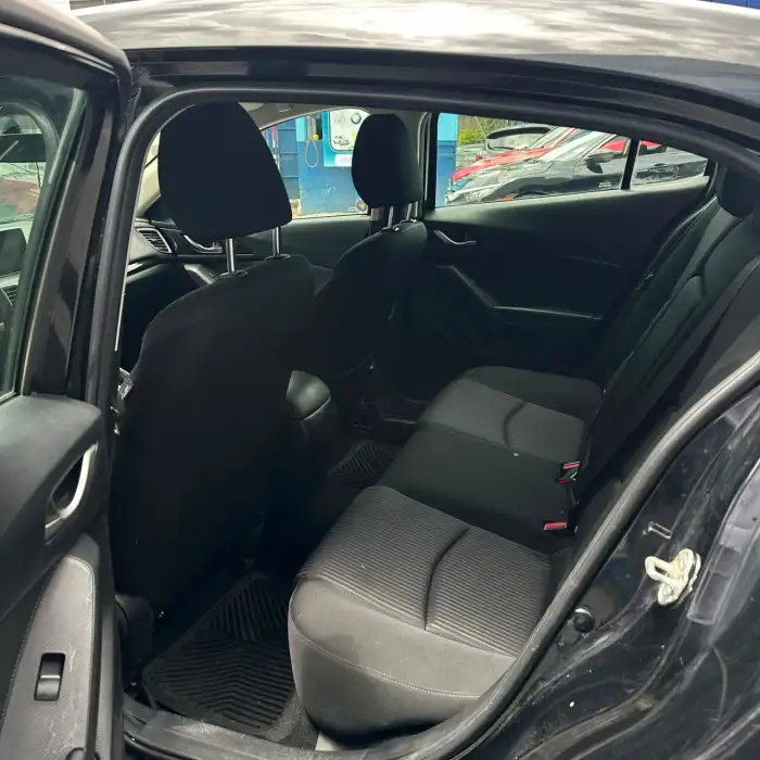 2016 Mazda 3 SPORT — 8