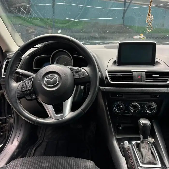 2016 Mazda 3 SPORT — 9