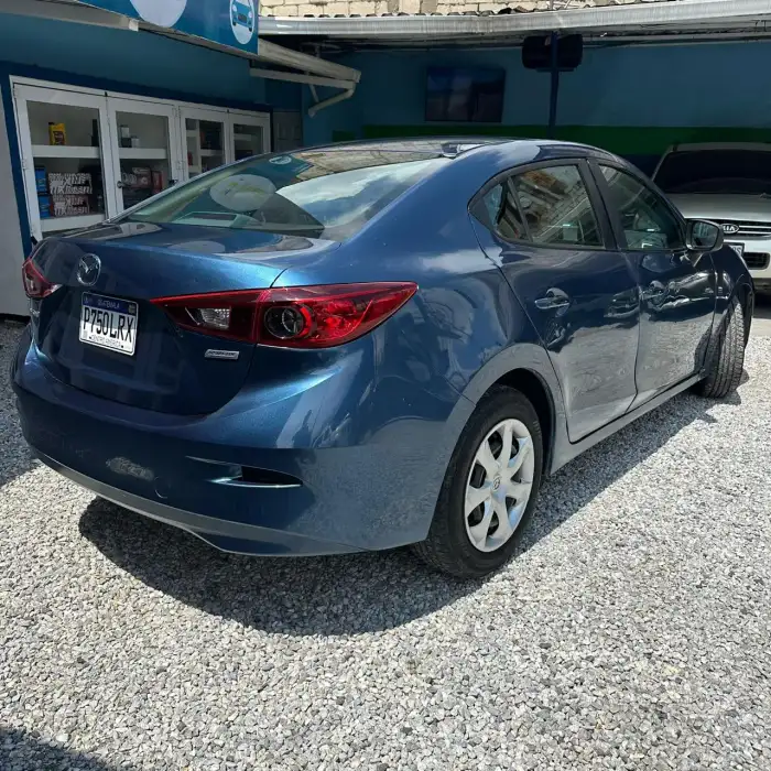 2017 Mazda 3 SPORT M — 4