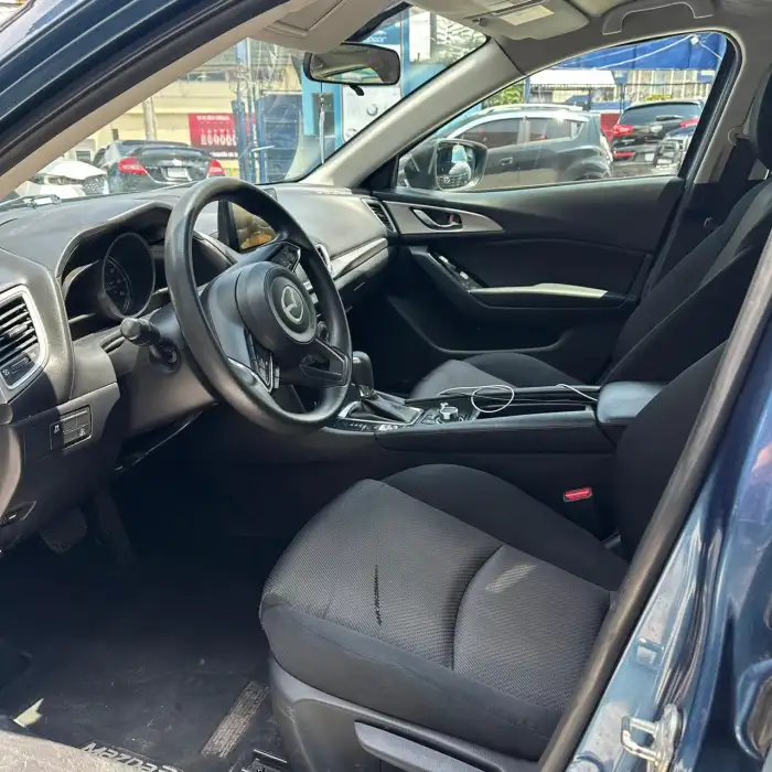 2017 Mazda 3 SPORT M — 6
