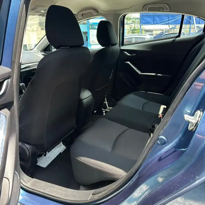 2017 Mazda 3 SPORT M — 7